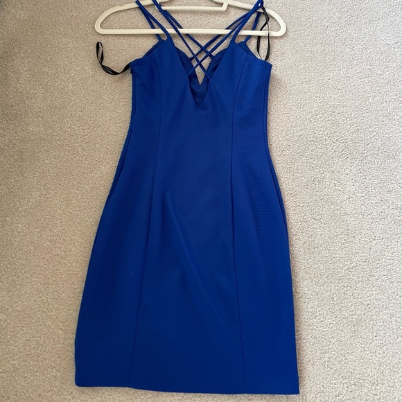 Guess cocktail dress - Picture 2 of 4